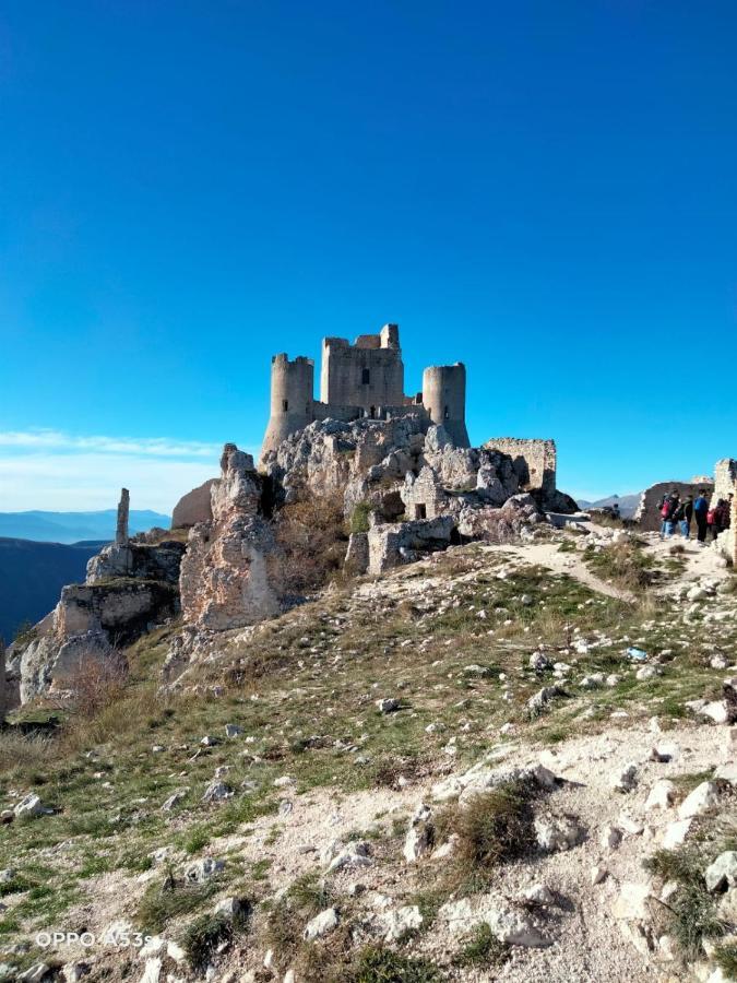 B&B Le Ginestre Castelli Bagian luar foto