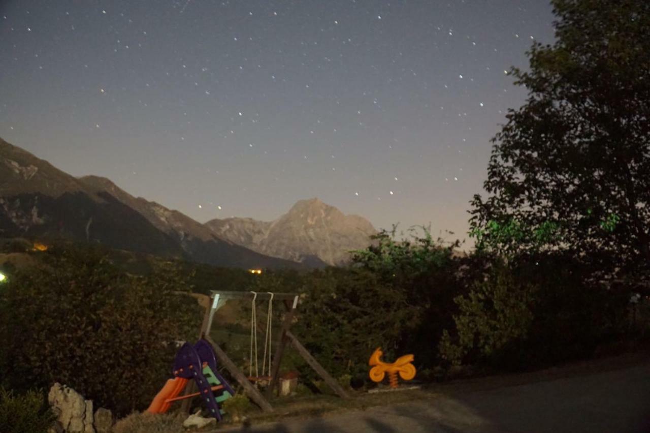 B&B Le Ginestre Castelli Bagian luar foto